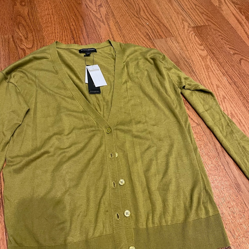 banana republic green cardigan in size small